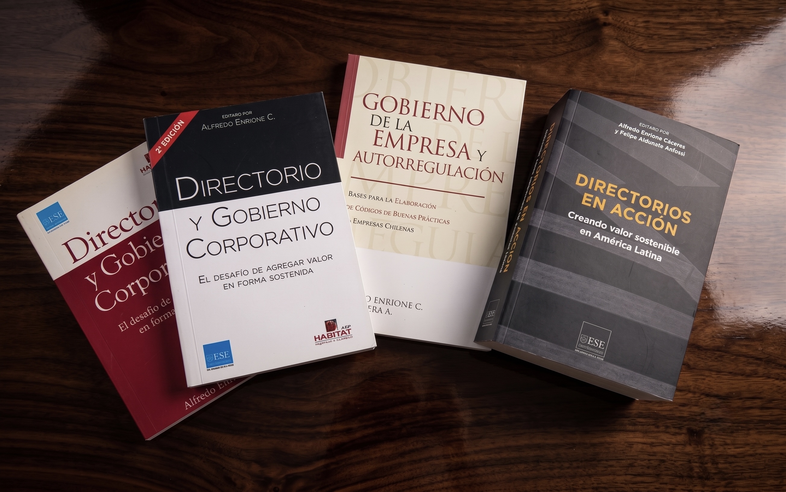 Cuatro libros publicados