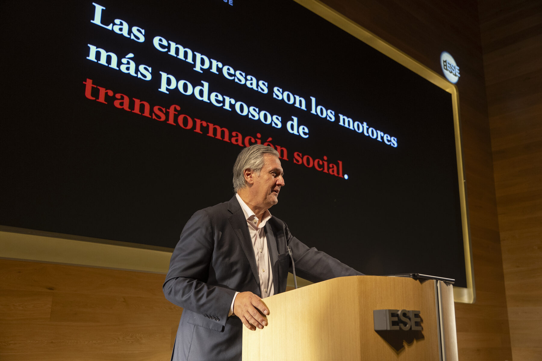 Alfredo Enrione en escena